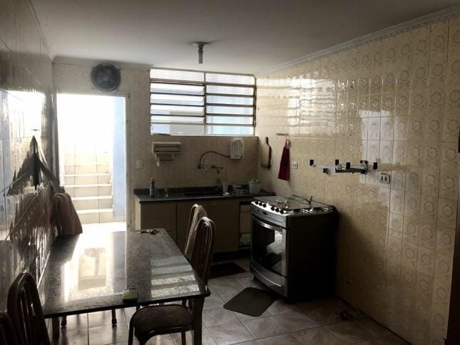 Casa, 4 quartos, 154 m² - Foto 1