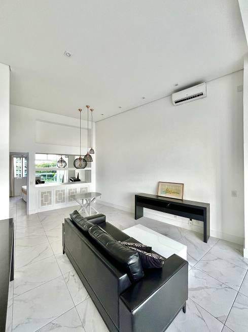 Apartamento para alugar com 1 quarto, 85m² - Foto 79