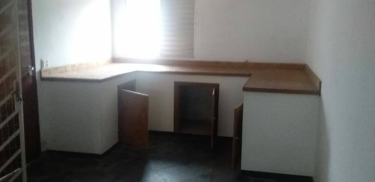 Casa, 3 quartos, 180 m² - Foto 1