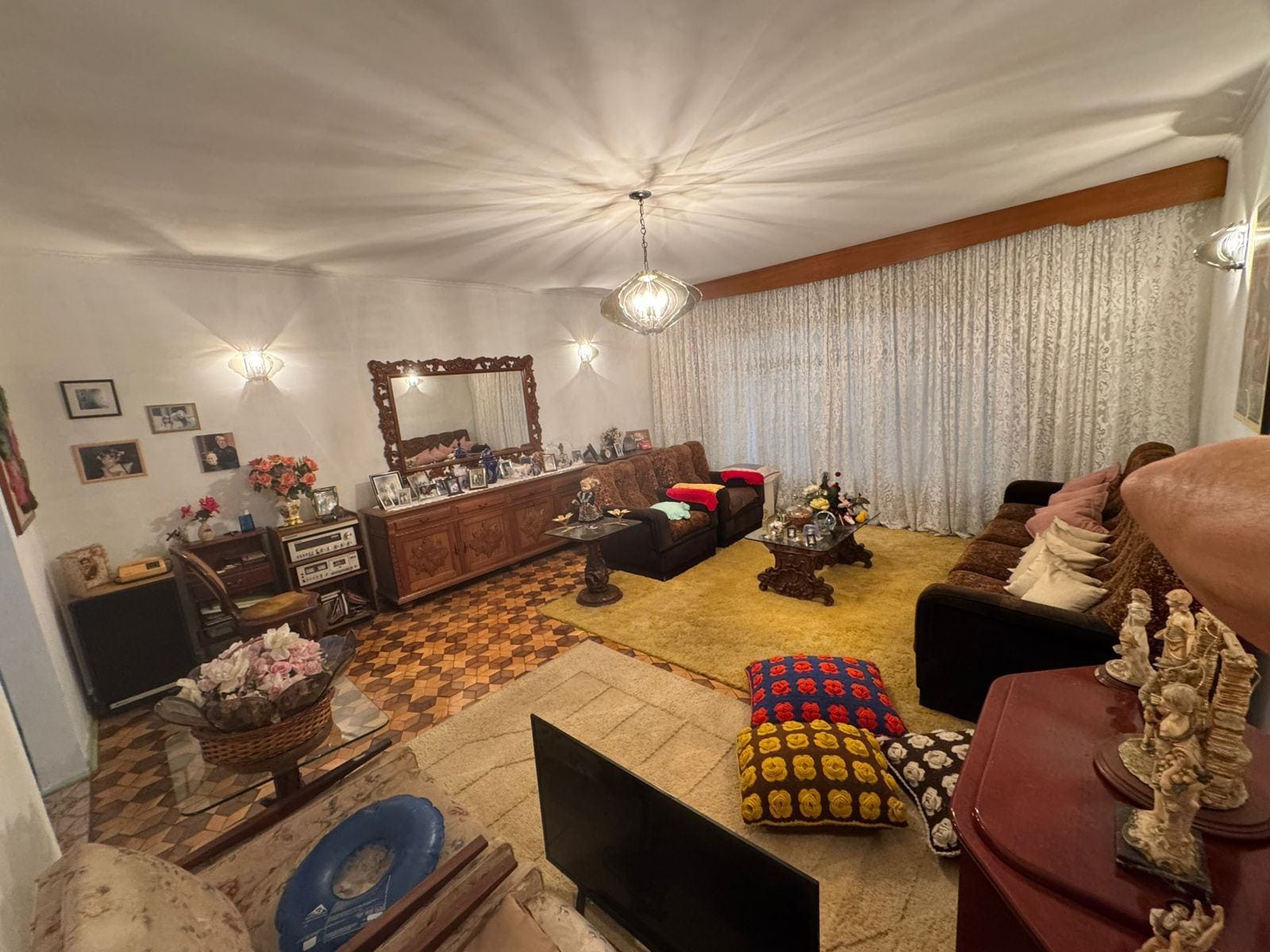 Casa, 3 quartos, 218 m² - Foto 1