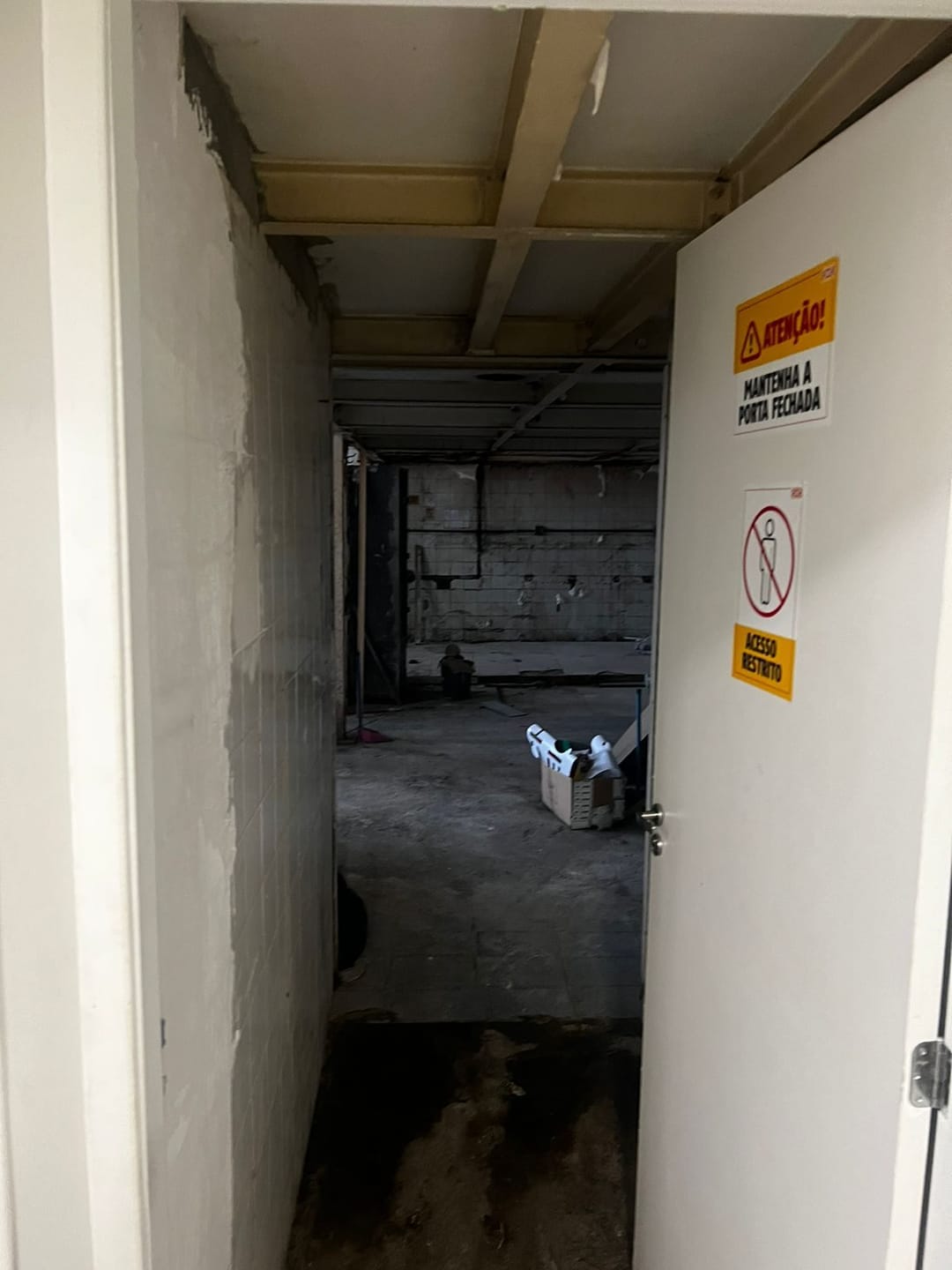 Sala-Conjunto, 213 m² - Foto 1