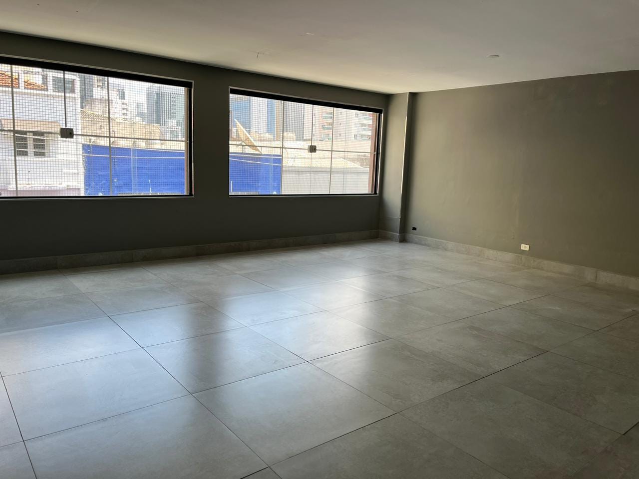 Sala-Conjunto, 380 m² - Foto 1