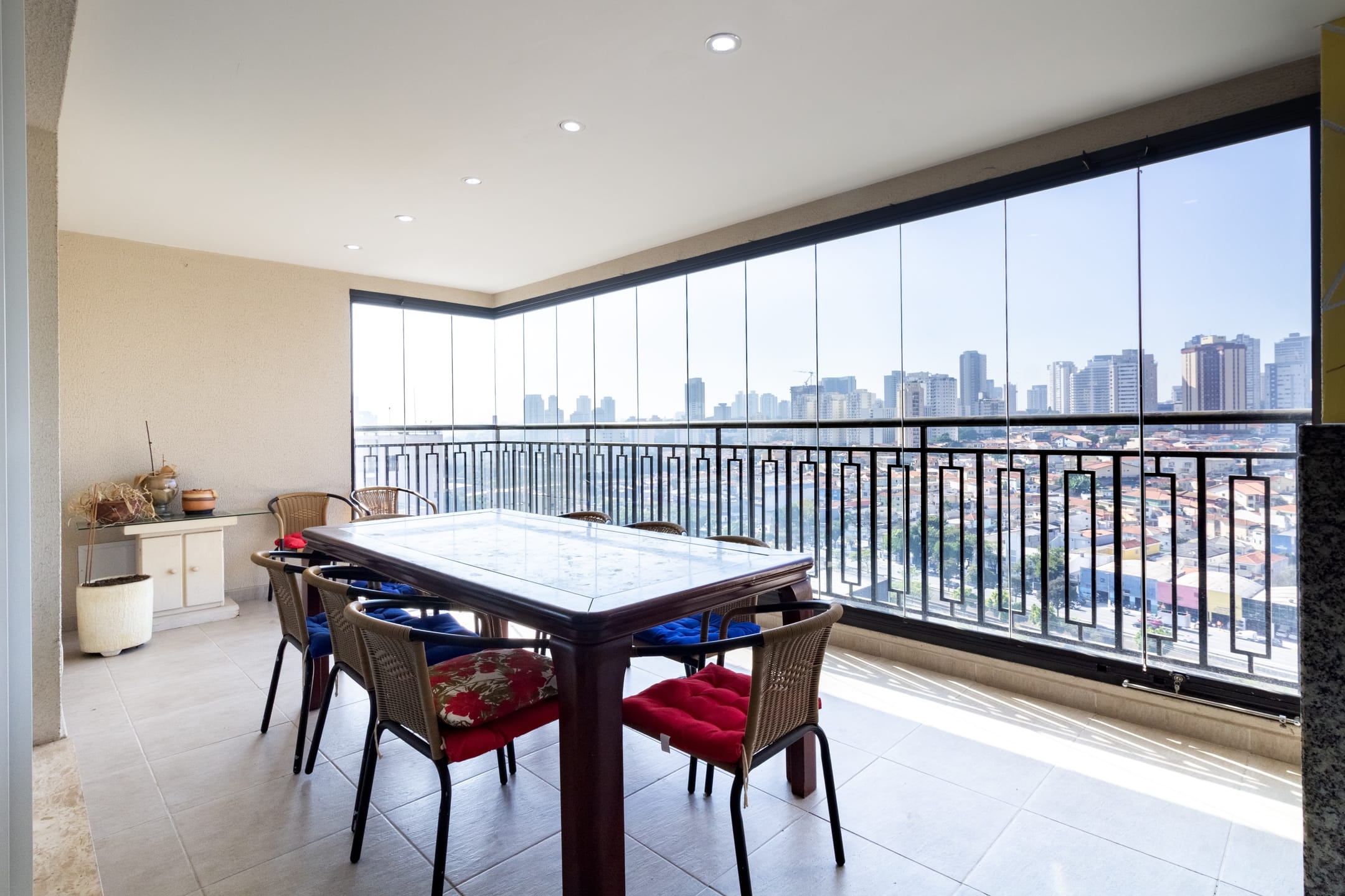 Apartamento, 3 quartos, 140 m² - Foto 2