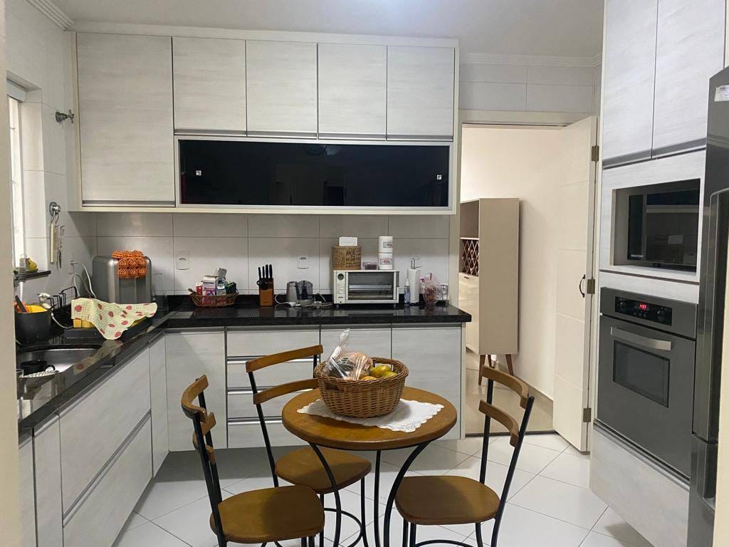 Casa, 3 quartos, 305 m² - Foto 24