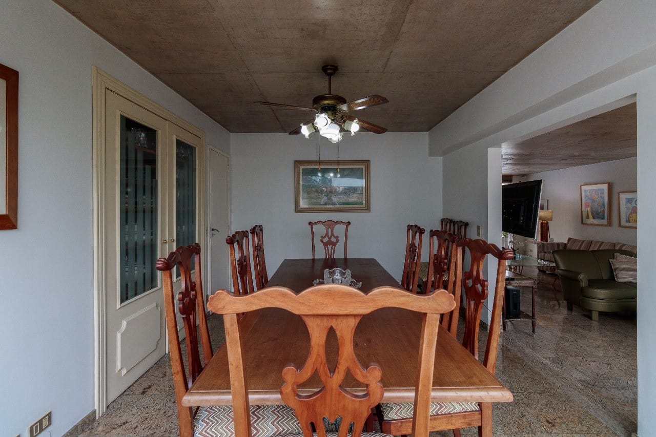 Casa, 4 quartos, 240 m² - Foto 23