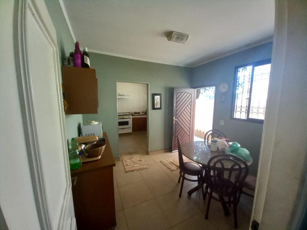 Casa para alugar com 4 quartos, 270m² - Foto 31