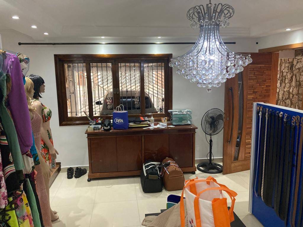 Casa, 4 quartos, 320 m² - Foto 13