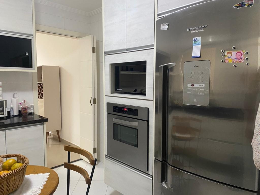 Casa, 3 quartos, 305 m² - Foto 1