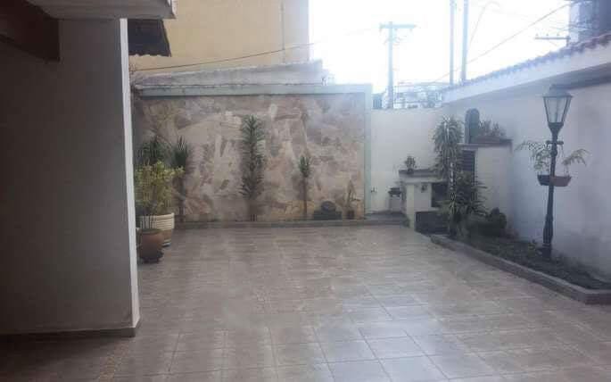 Casa para alugar com 4 quartos, 270m² - Foto 33