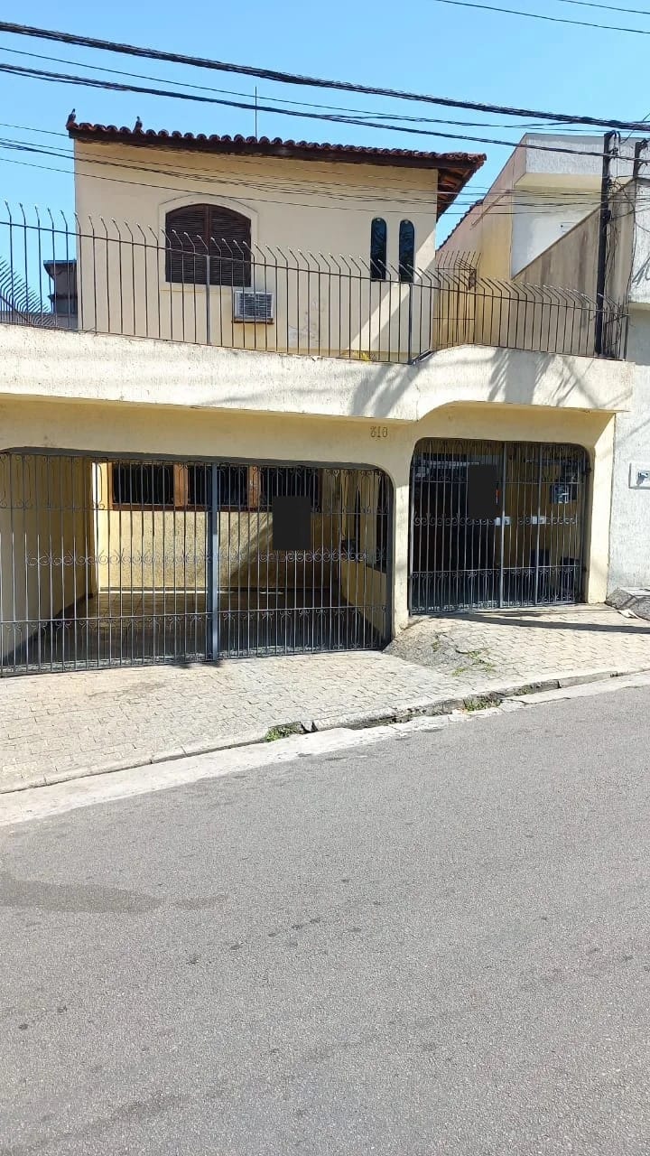 Casa, 3 quartos, 210 m² - Foto 1
