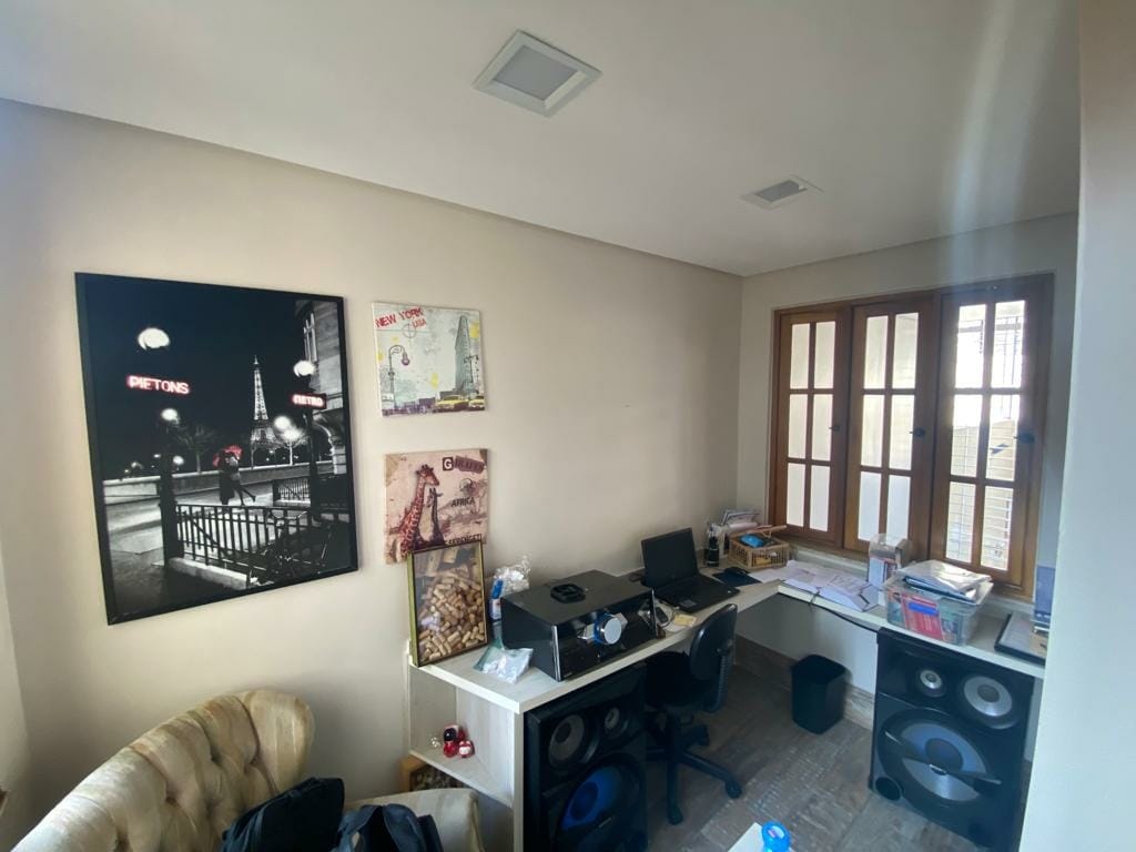 Casa, 3 quartos, 245 m² - Foto 8