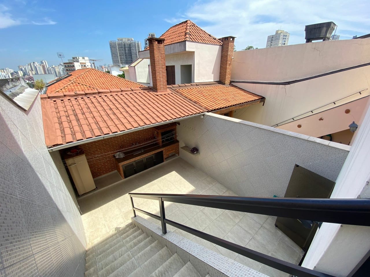 Casa, 3 quartos, 216 m² - Foto 1
