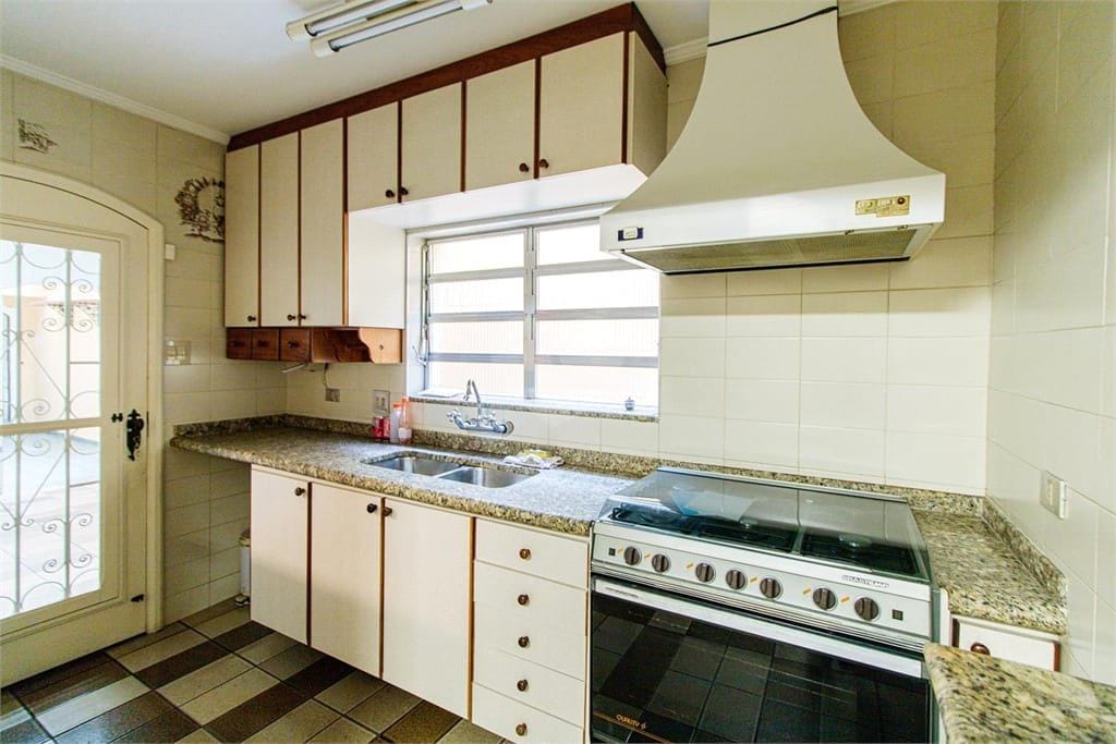 Casa, 4 quartos, 297 m² - Foto 22