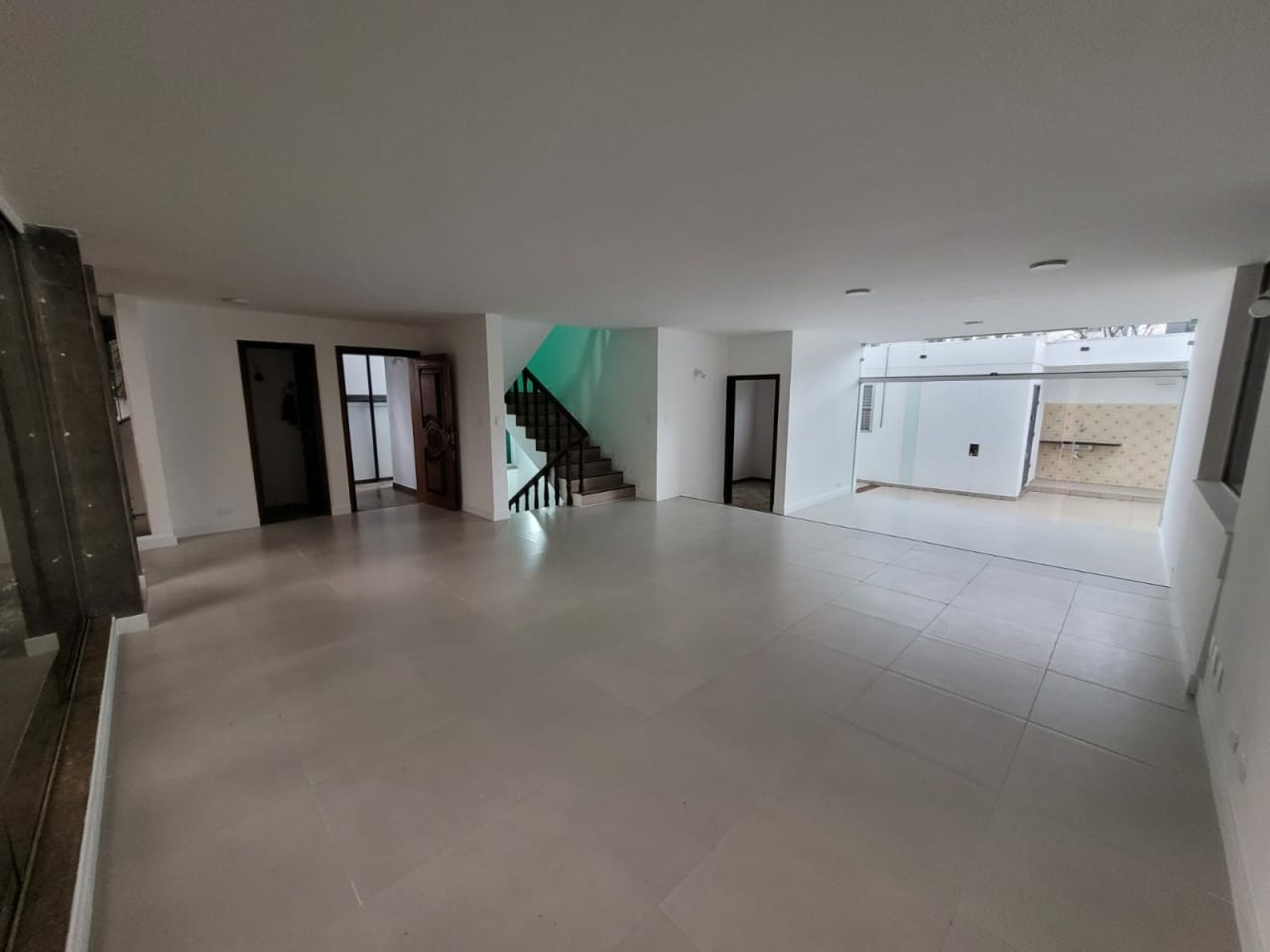 Casa, 4 quartos, 240 m² - Foto 19