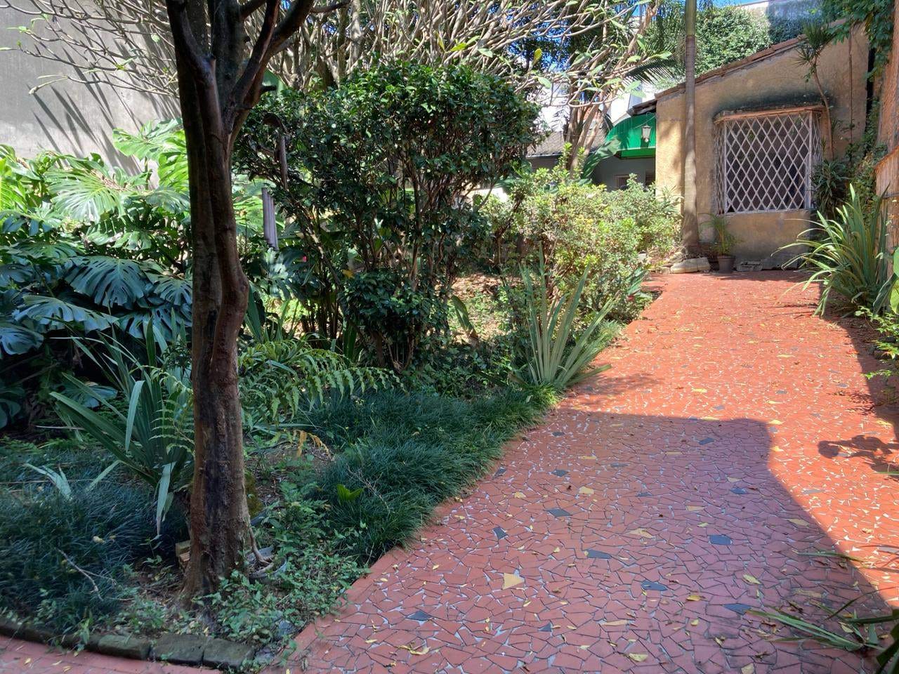 Casa, 4 quartos, 235 m² - Foto 2