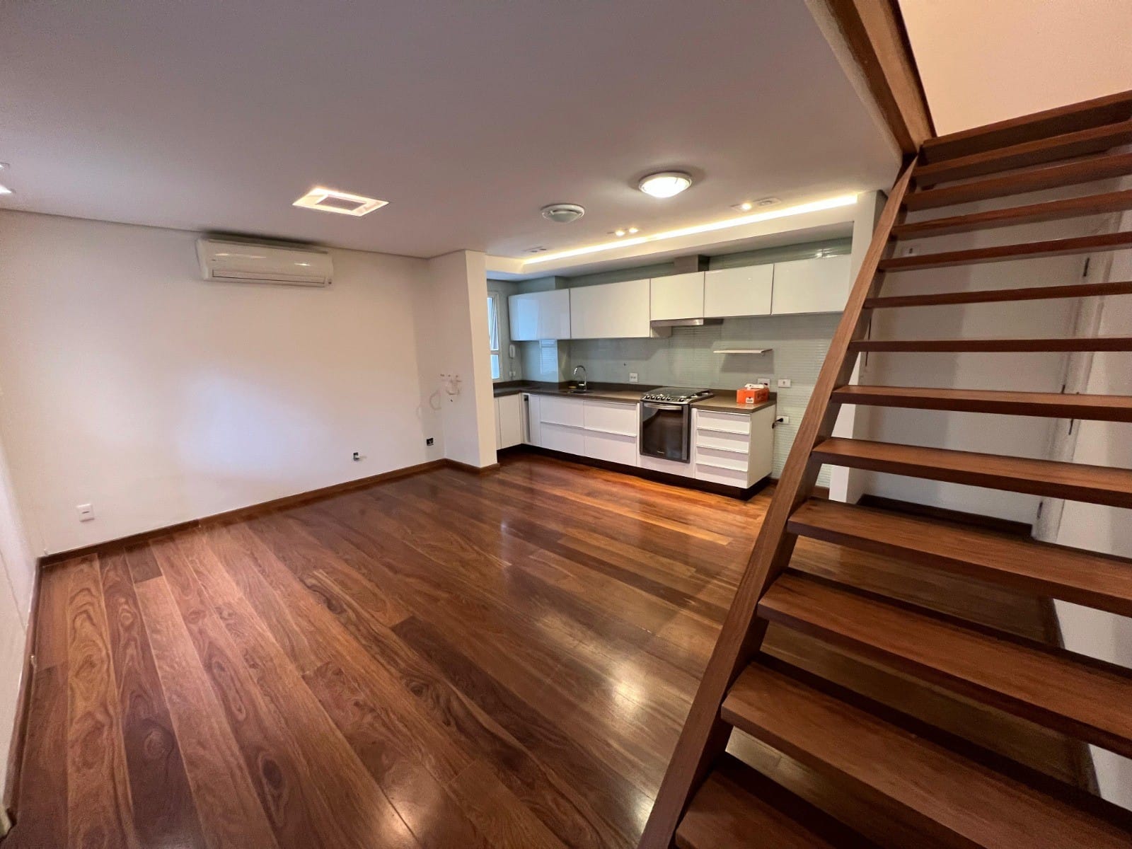 Flat/Apart Hotel, 1 quarto, 65 m² - Foto 17