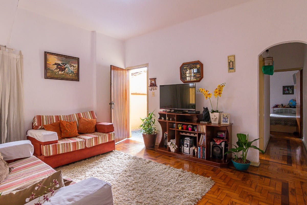 Casa, 4 quartos, 250 m² - Foto 1