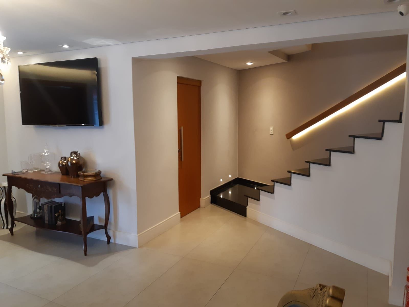 Prédio Inteiro, 150 m² - Foto 1