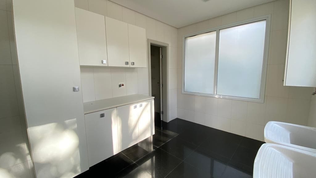 Casa à venda com 4 quartos, 931m² - Foto 8
