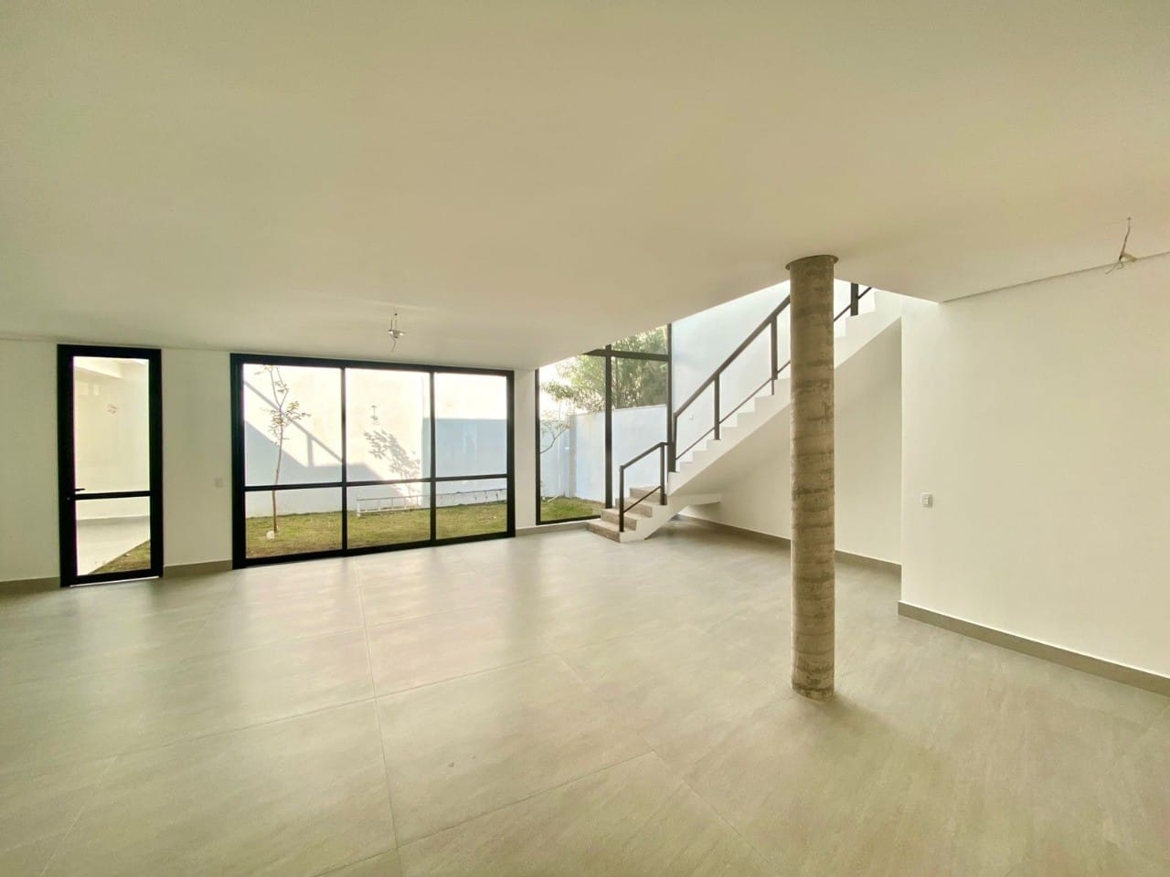 Casa, 4 quartos, 203 m² - Foto 2