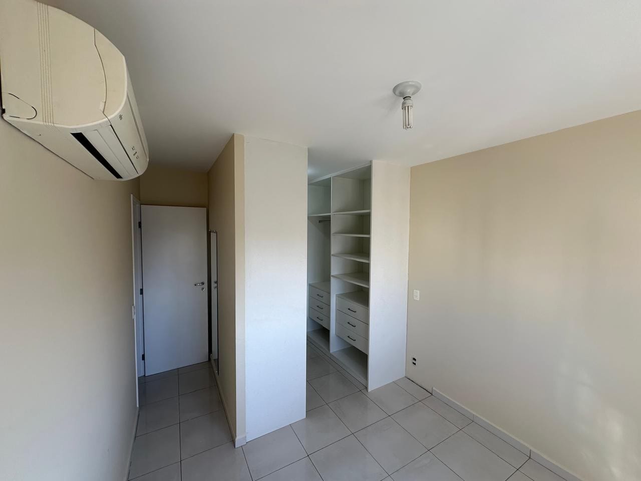 Apartamento, 2 quartos, 74 m² - Foto 1