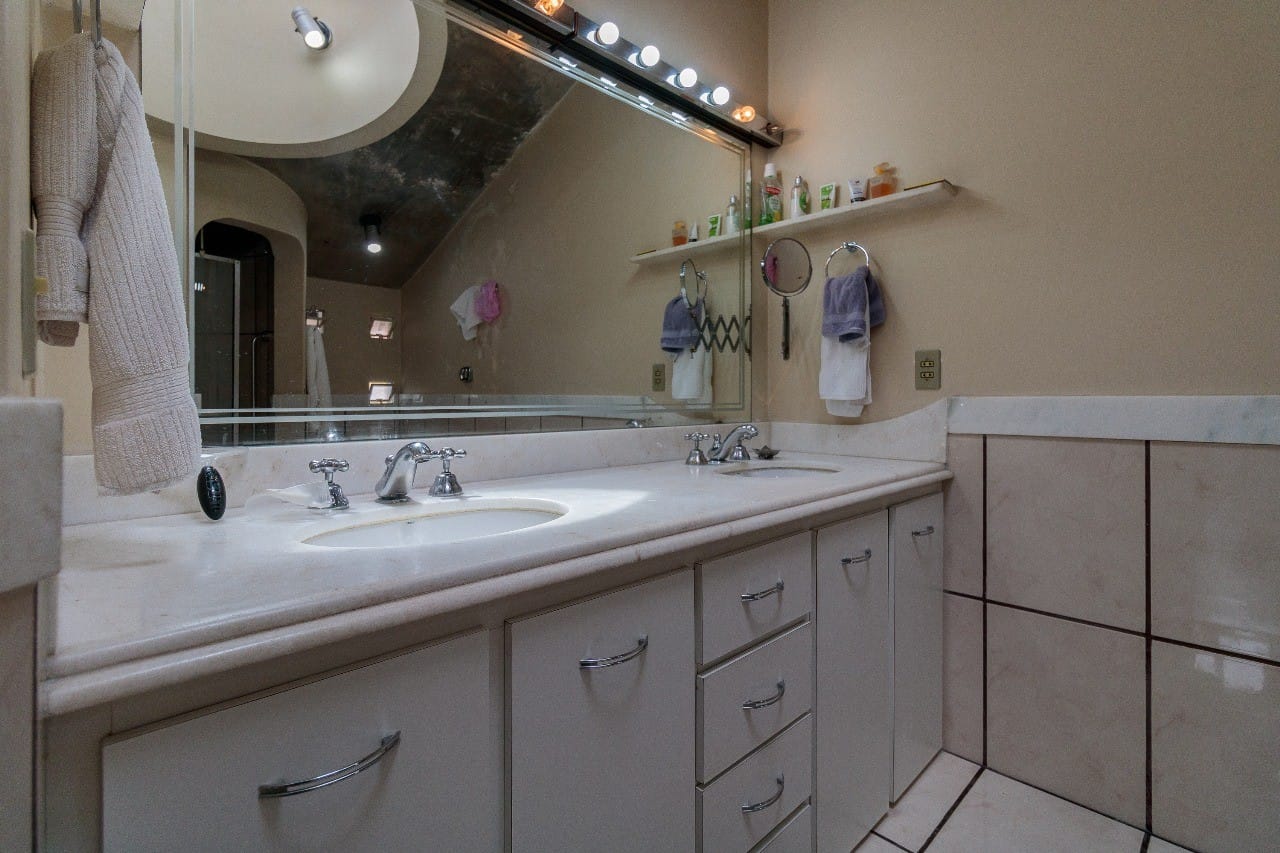 Casa, 4 quartos, 240 m² - Foto 29