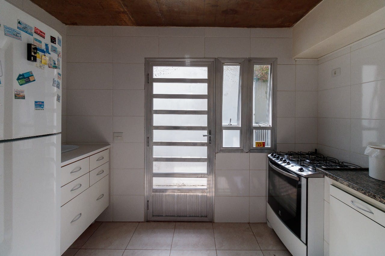 Casa, 4 quartos, 240 m² - Foto 8