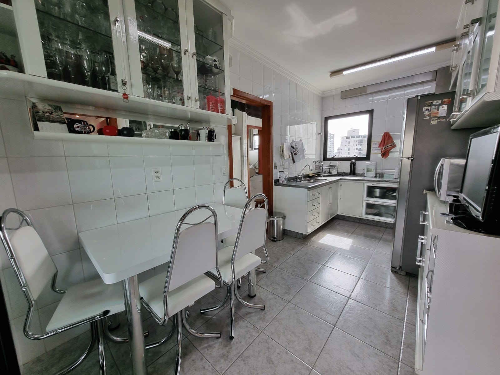 Apartamento, 3 quartos, 156 m² - Foto 1