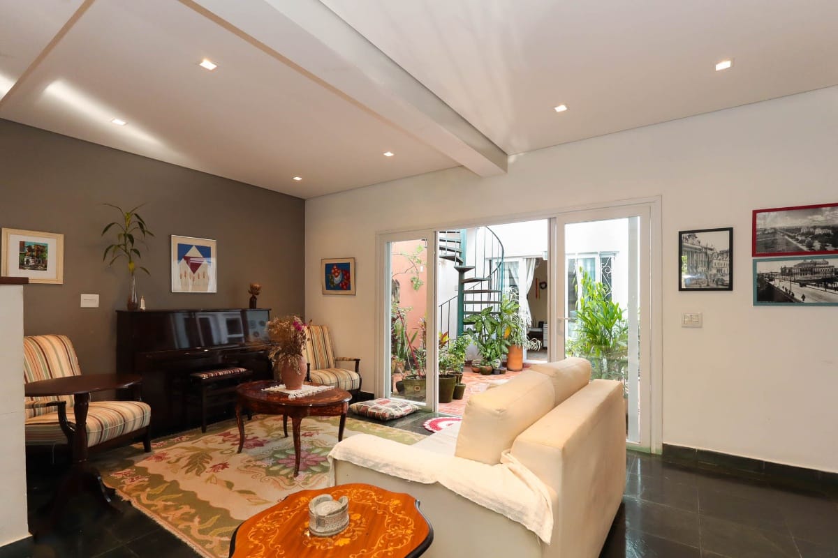 Casa, 4 quartos, 240 m² - Foto 2