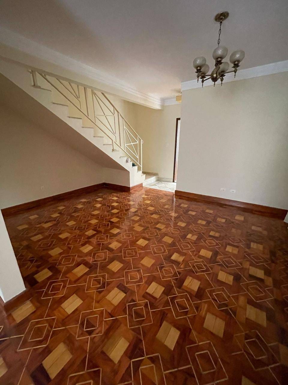 Casa à venda com 3 quartos, 210m² - Foto 15