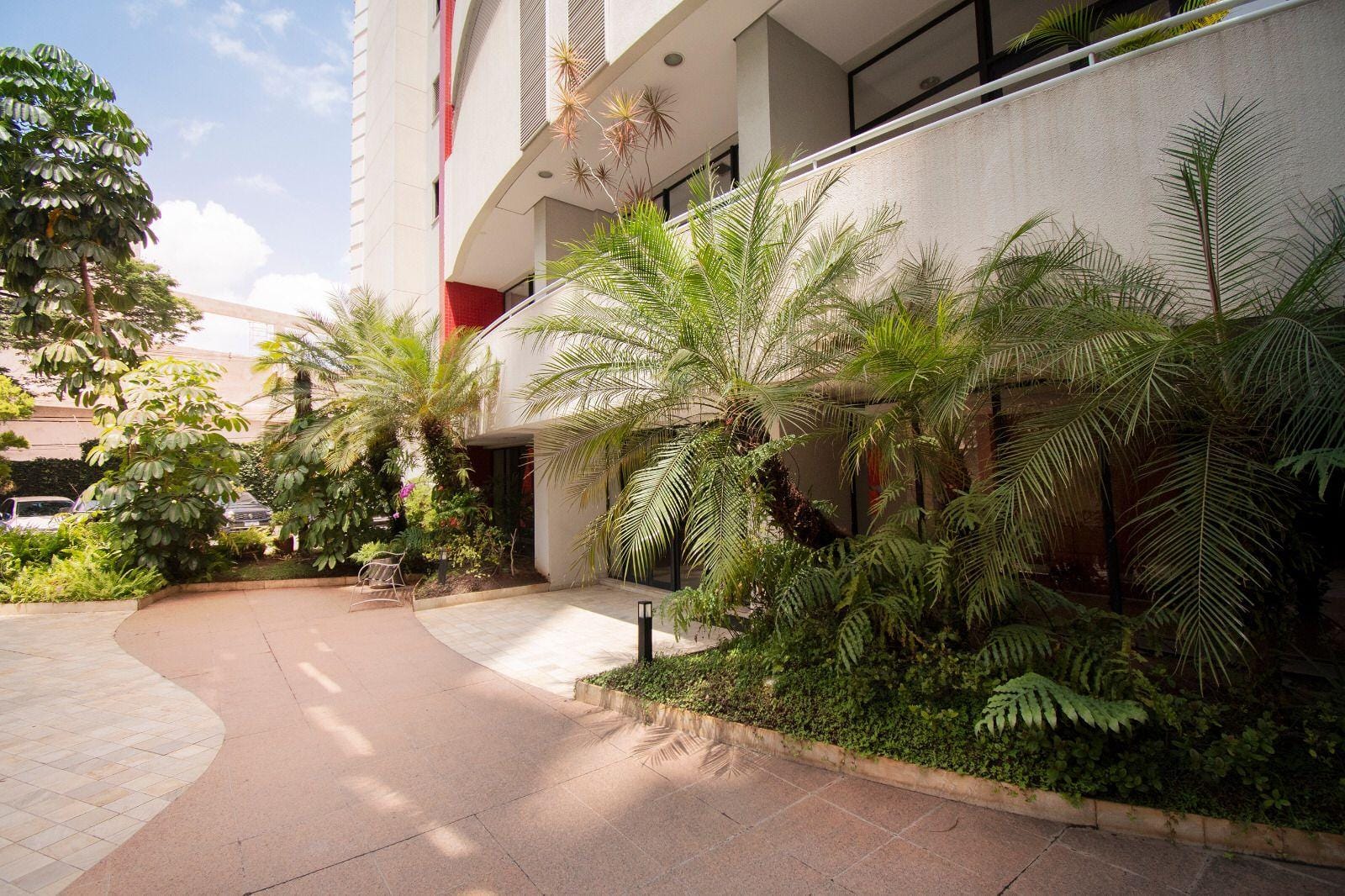 Apartamento para alugar com 1 quarto, 37m² - Foto 14