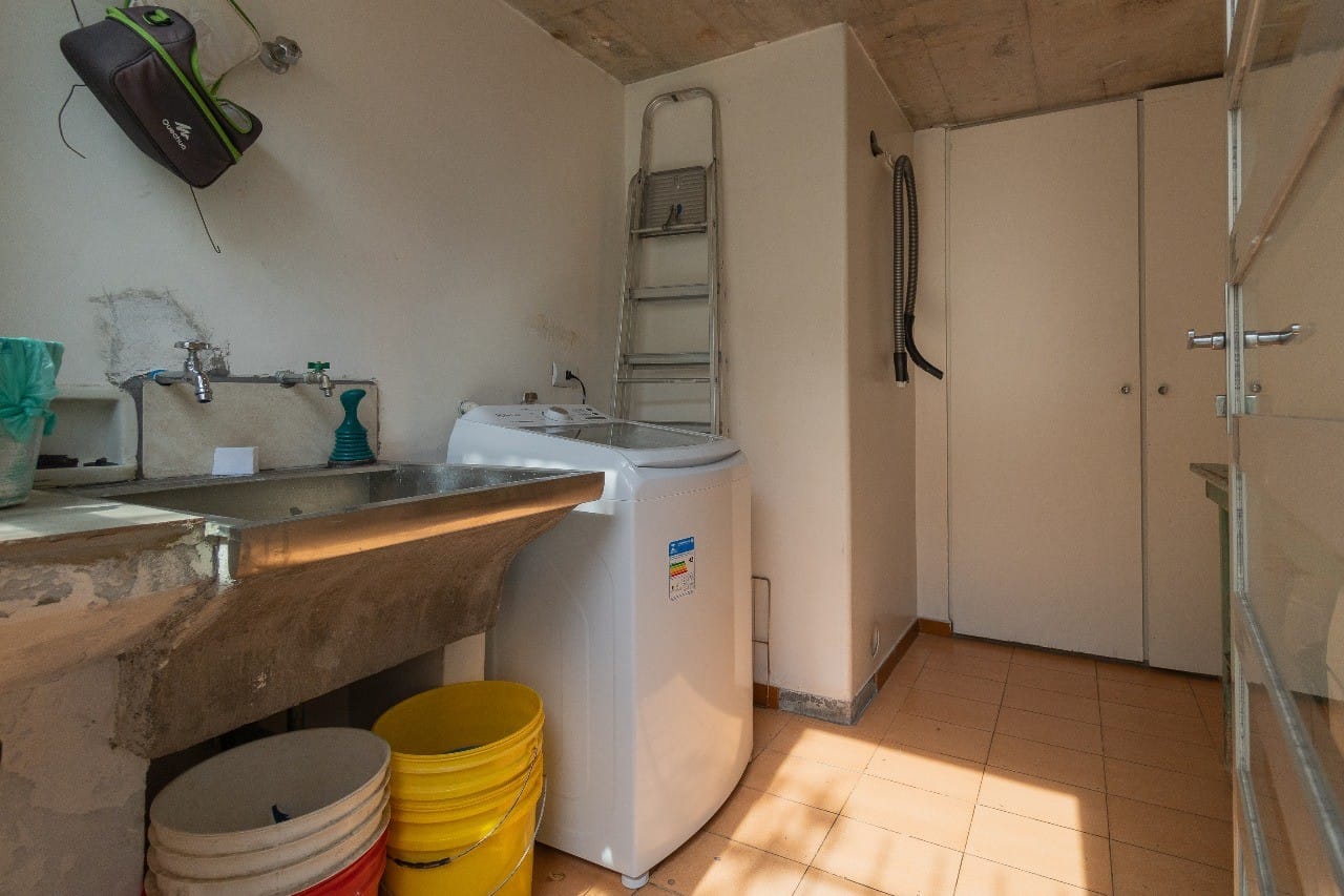 Casa, 4 quartos, 240 m² - Foto 25