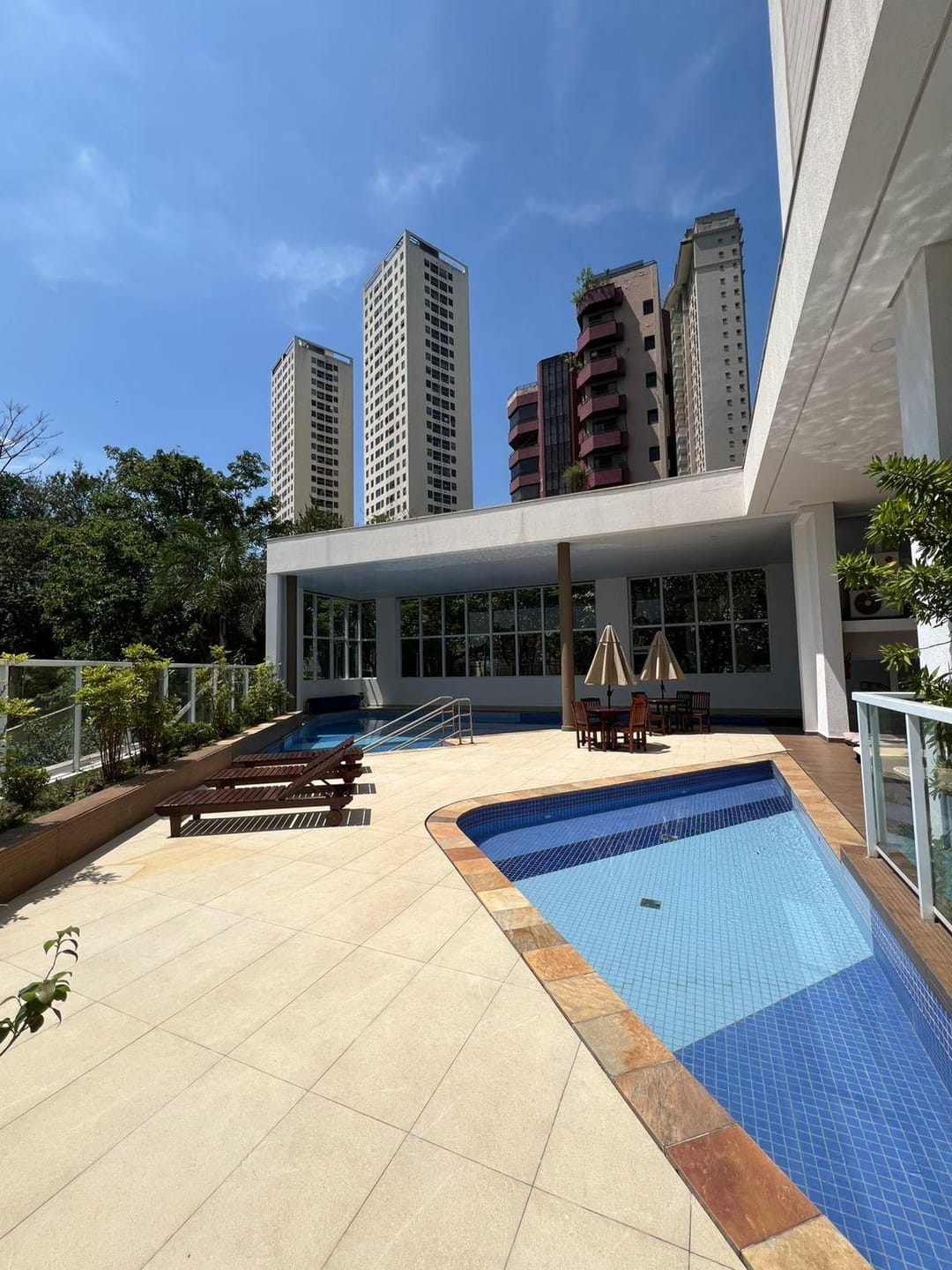 Apartamento à venda com 2 quartos, 72m² - Foto 29