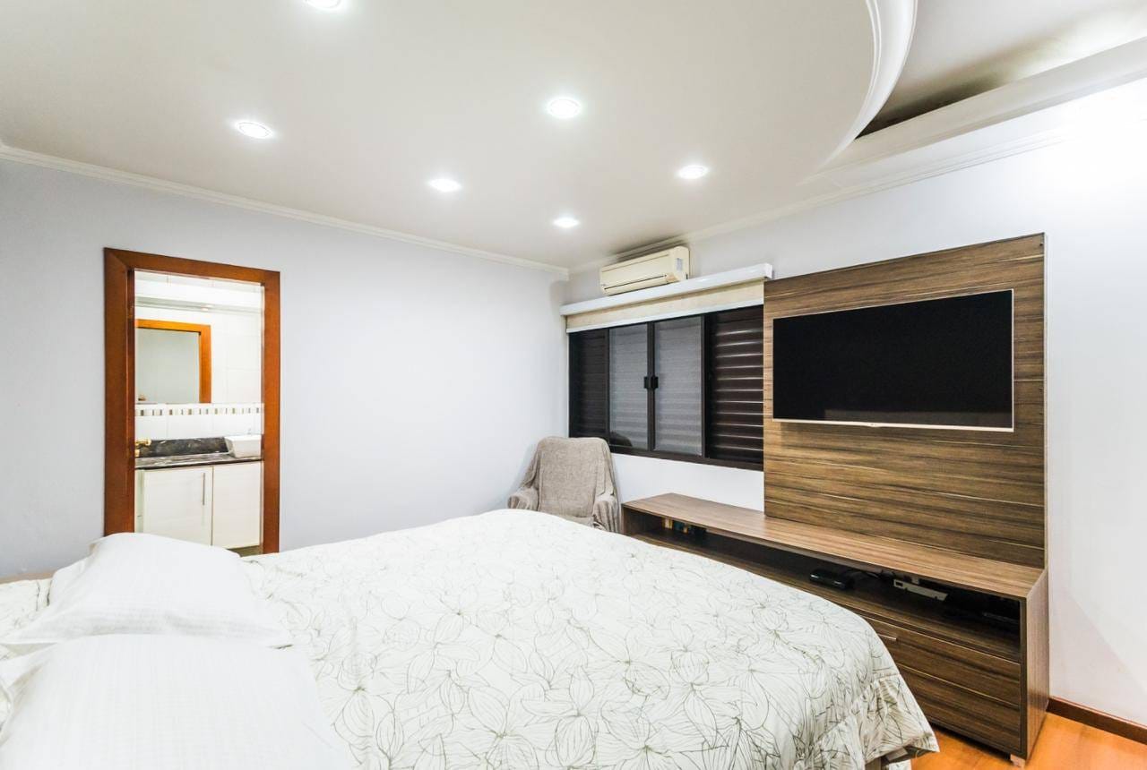 Casa, 4 quartos, 280 m² - Foto 10