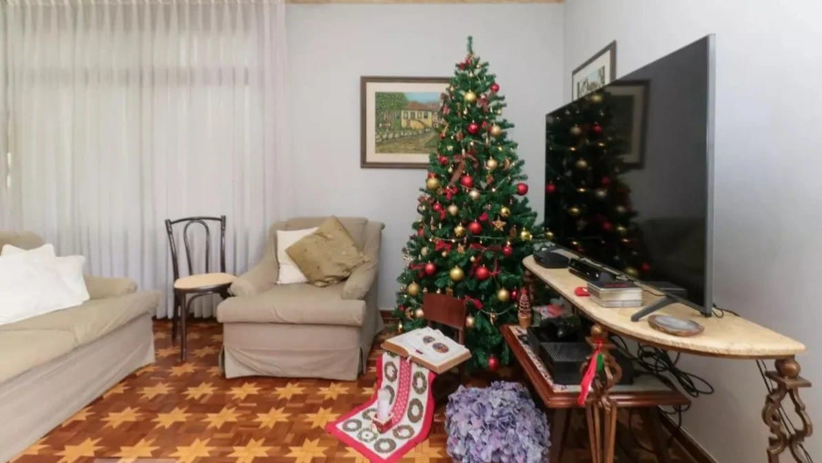 Casa, 4 quartos, 250 m² - Foto 1