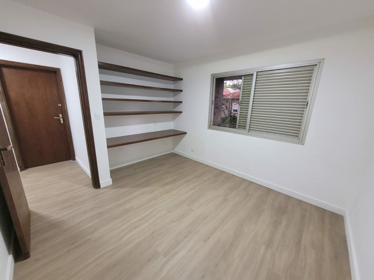 Casa, 4 quartos, 240 m² - Foto 2