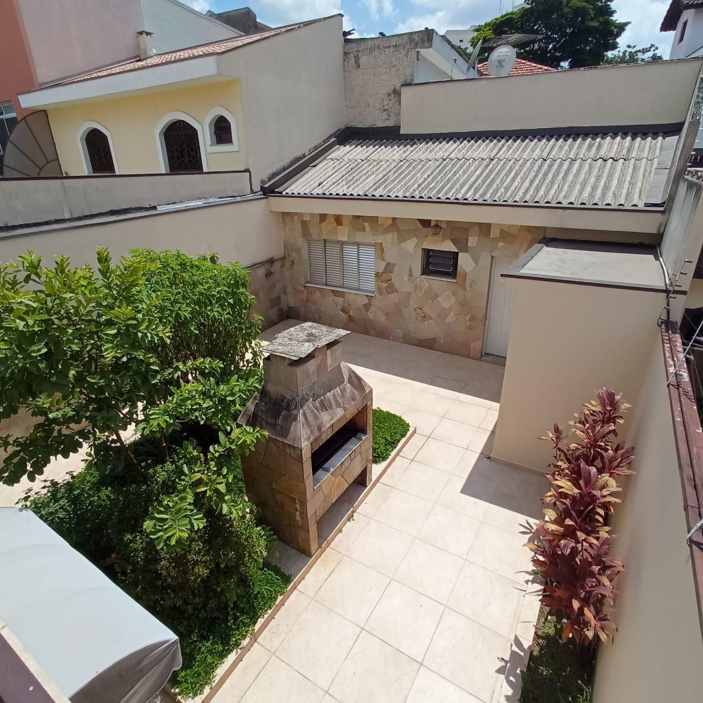 Casa, 3 quartos, 206 m² - Foto 2