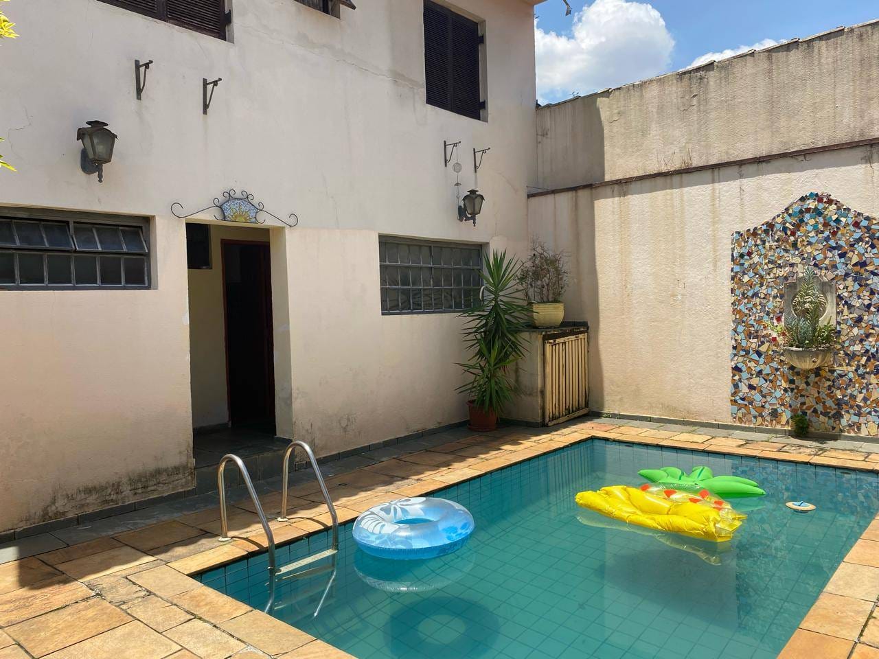 Casa para alugar com 4 quartos, 450m² - Foto 19