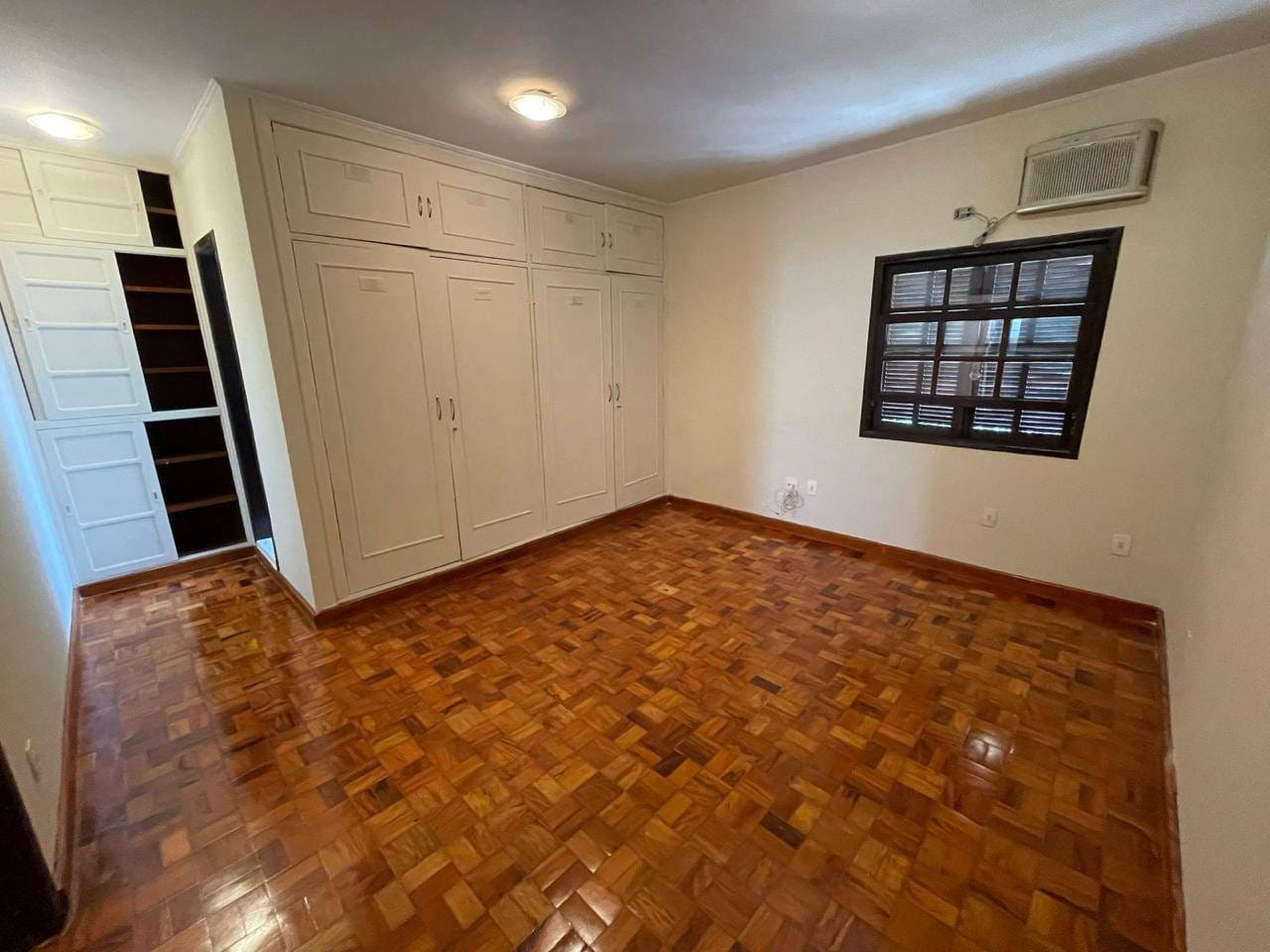 Casa à venda com 3 quartos, 210m² - Foto 21