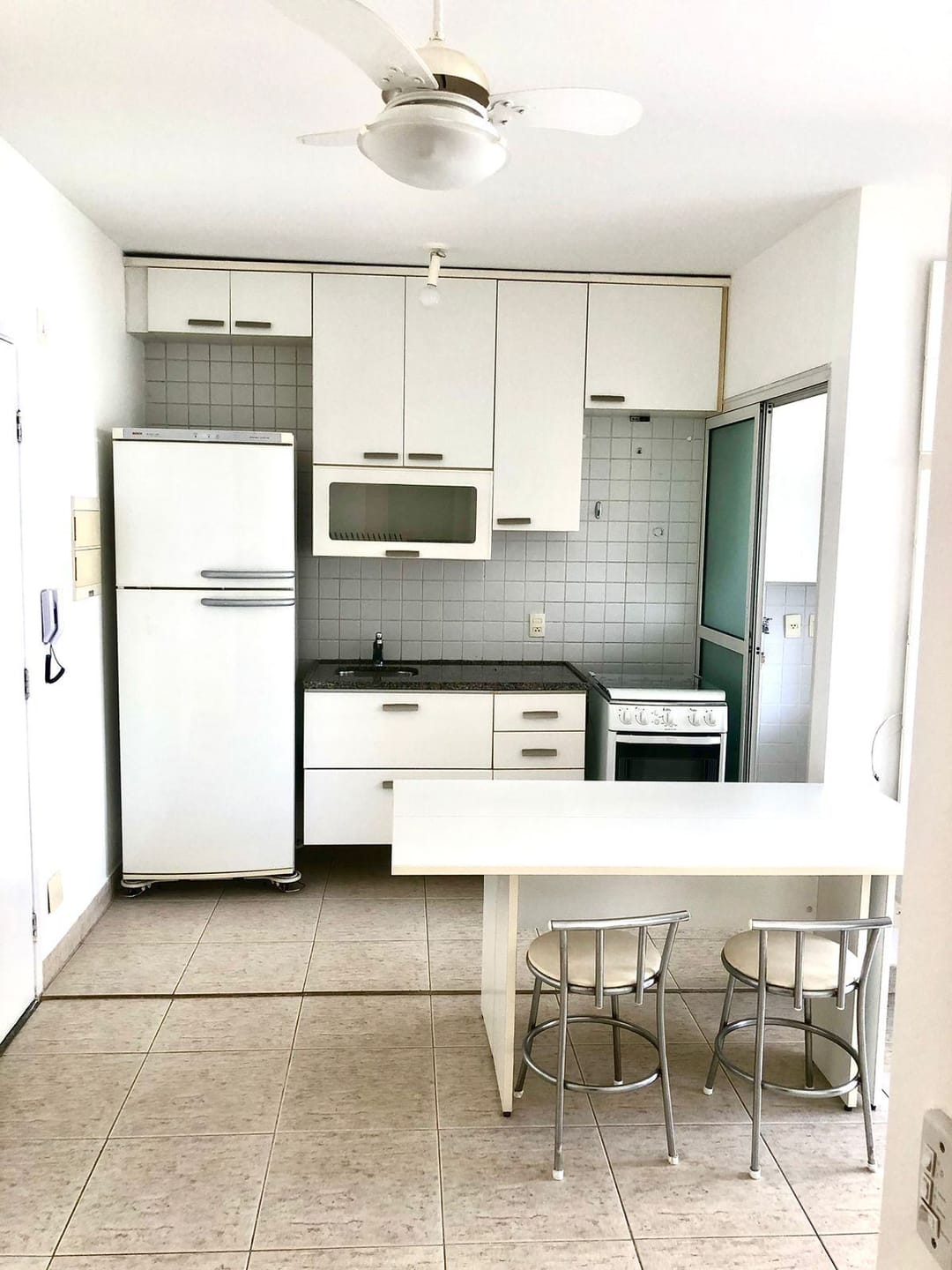 Apartamento para alugar com 1 quarto, 37m² - Foto 16