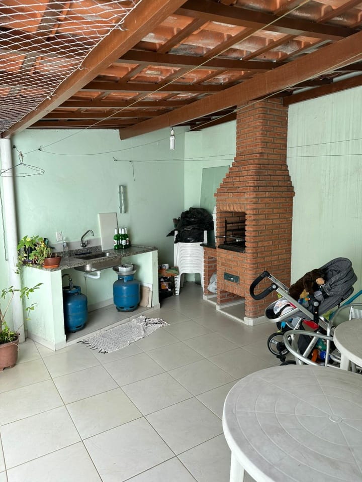 Casa, 3 quartos, 191 m² - Foto 2