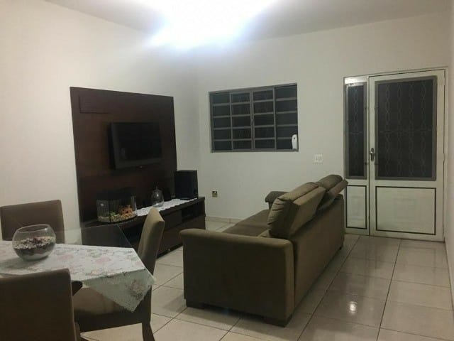 Casa, 3 quartos, 200 m² - Foto 1