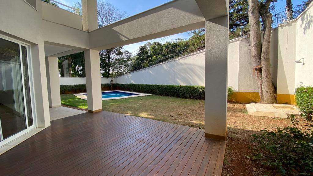 Casa à venda com 4 quartos, 931m² - Foto 14
