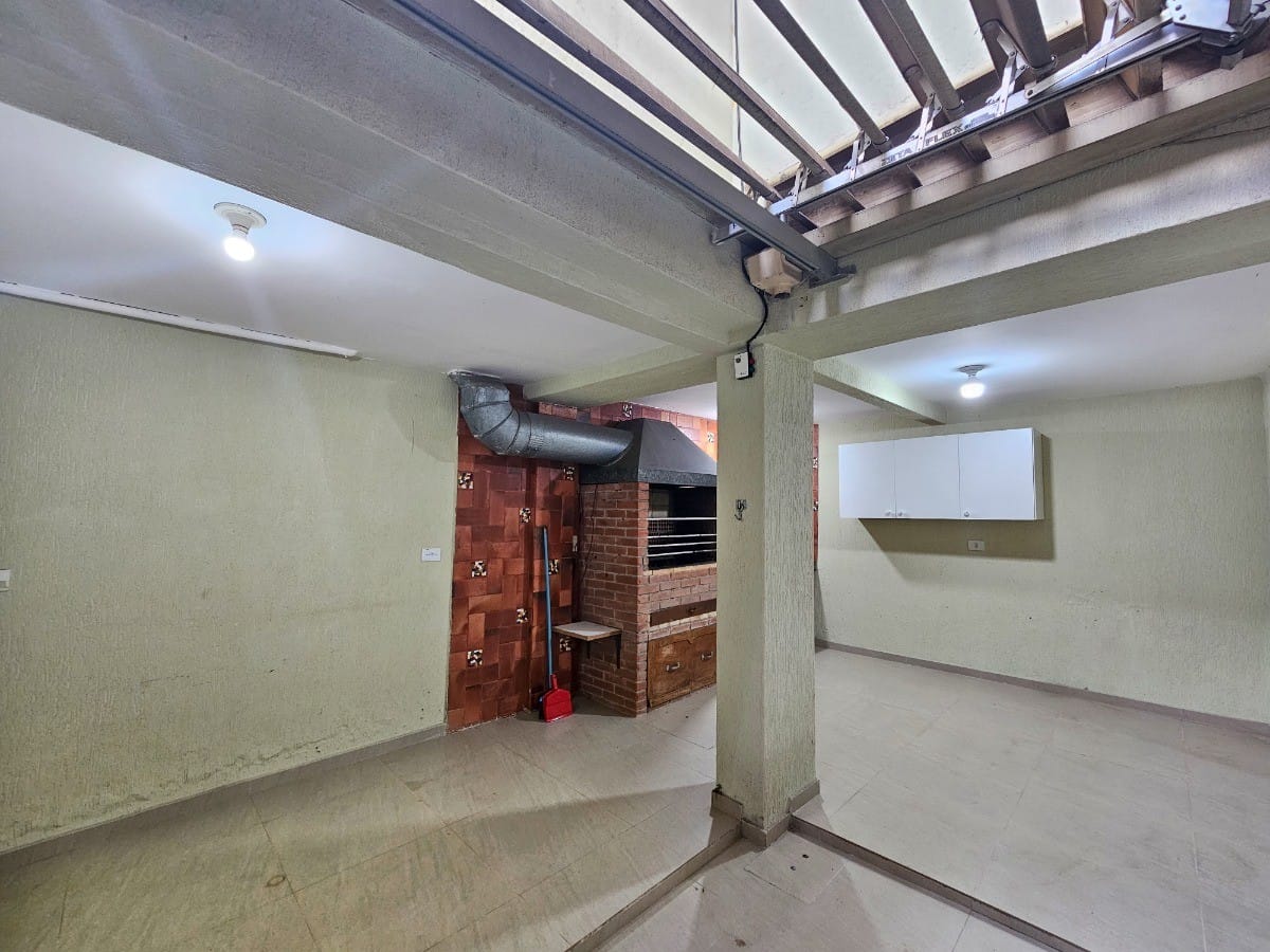 Casa, 3 quartos, 240 m² - Foto 17