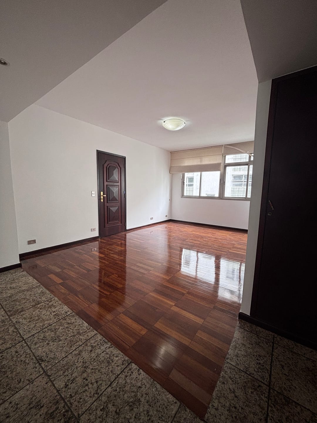 Apartamento, 3 quartos, 130 m² - Foto 1