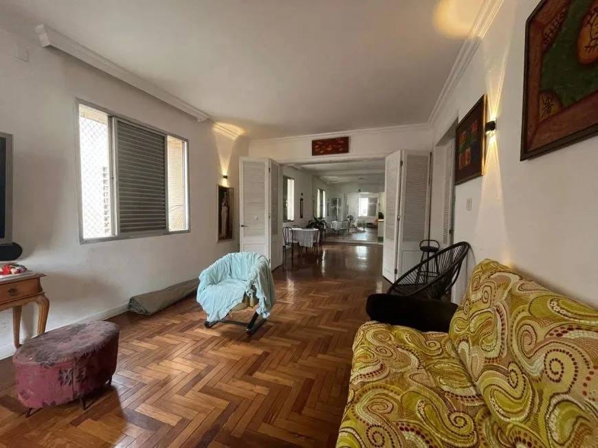 Apartamento, 3 quartos, 230 m² - Foto 1
