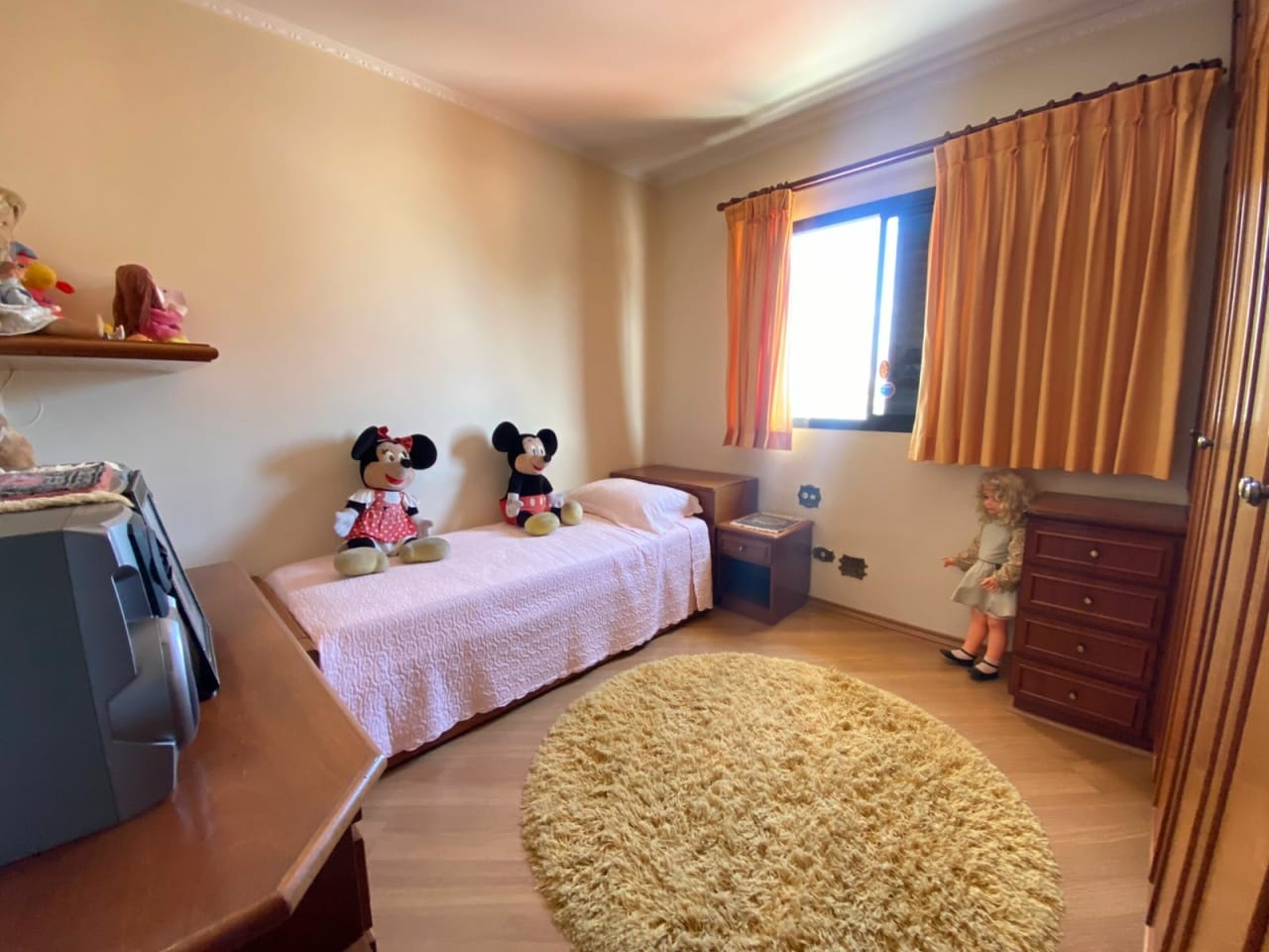 Casa, 3 quartos, 216 m² - Foto 2