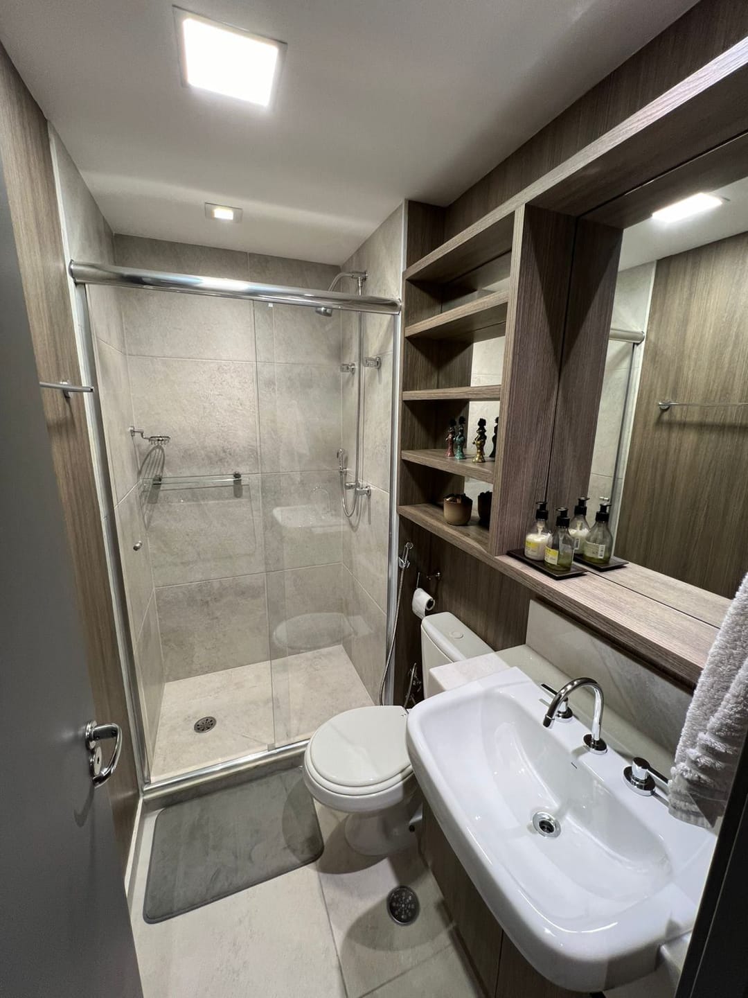 Apartamento à venda com 2 quartos, 72m² - Foto 19