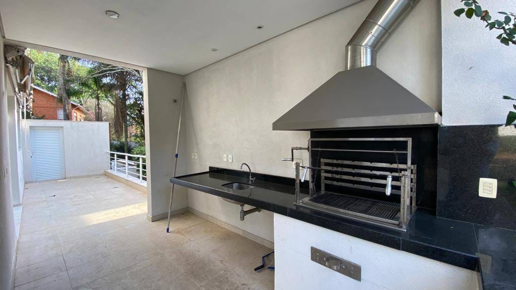 Casa à venda com 4 quartos, 931m² - Foto 3