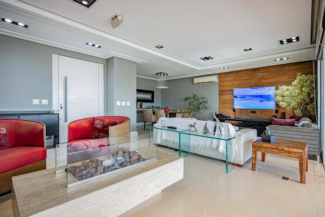 Apartamento, 4 quartos, 206 m² - Foto 1